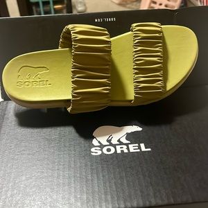 Sorel Roaming Two Strap Slide. Size 10 never worn. Brand new.